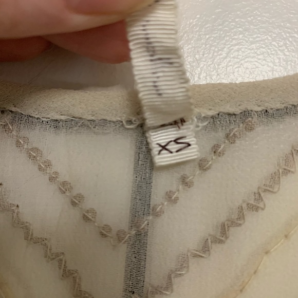 ❤️Willow & Clay Beaded Ivory Blouse Sheer XS - Picture 3 of 6